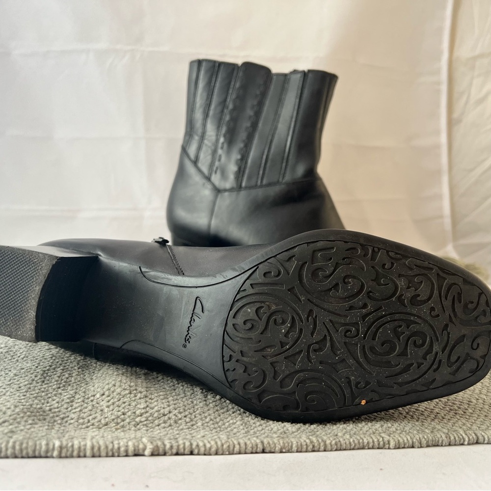 Clarks Black Leather Ankle Boots - Picture 3 of 5